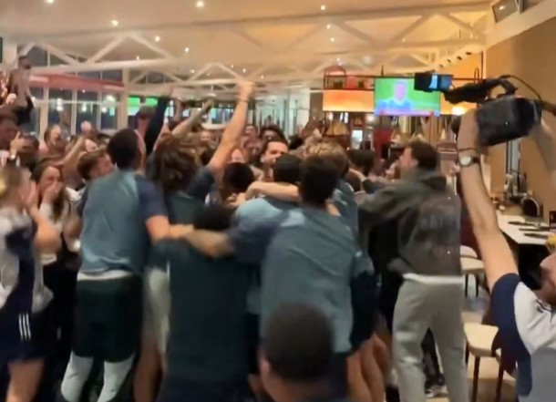 Οι ξέφρενοι πανηγυρισμοί των παικτών της Άρσεναλ για το πρωτάθλημα (vid)