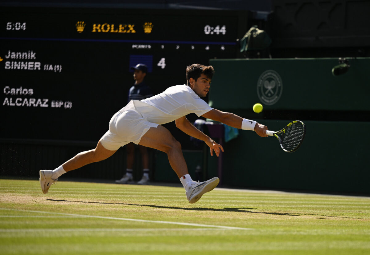 Ο Αλκαράθ χάνει και το Wimbledon!