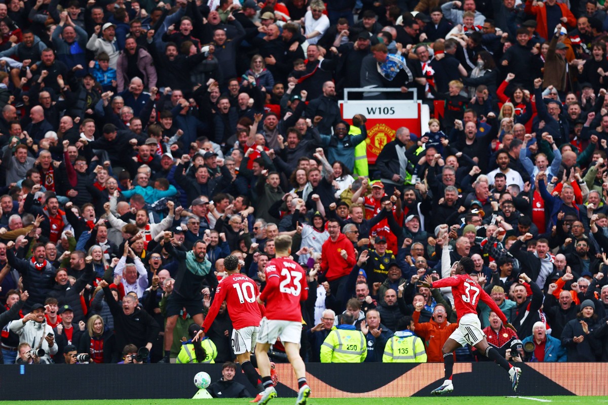 Ματσάρα στο Old Trafford: Η Γιουνάιτεντ «λύγισε» τη Λίβερπουλ και εξασφάλισε το Champions League