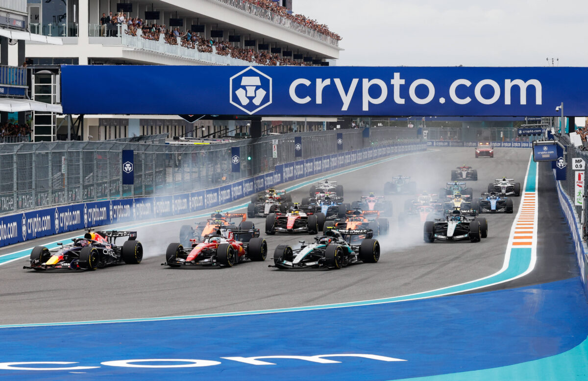 Formula 1: Προχωρά συμφωνία για νέα υβριδική εποχή από το 2027 – Τι αλλάζει στους κινητήρες