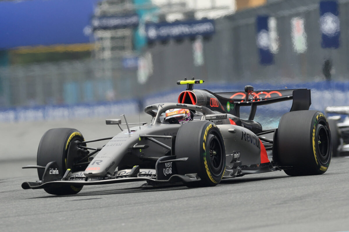 Οι ομάδες της Formula 1 στηρίζουν τους κανονισμούς και απαντούν στην κριτική