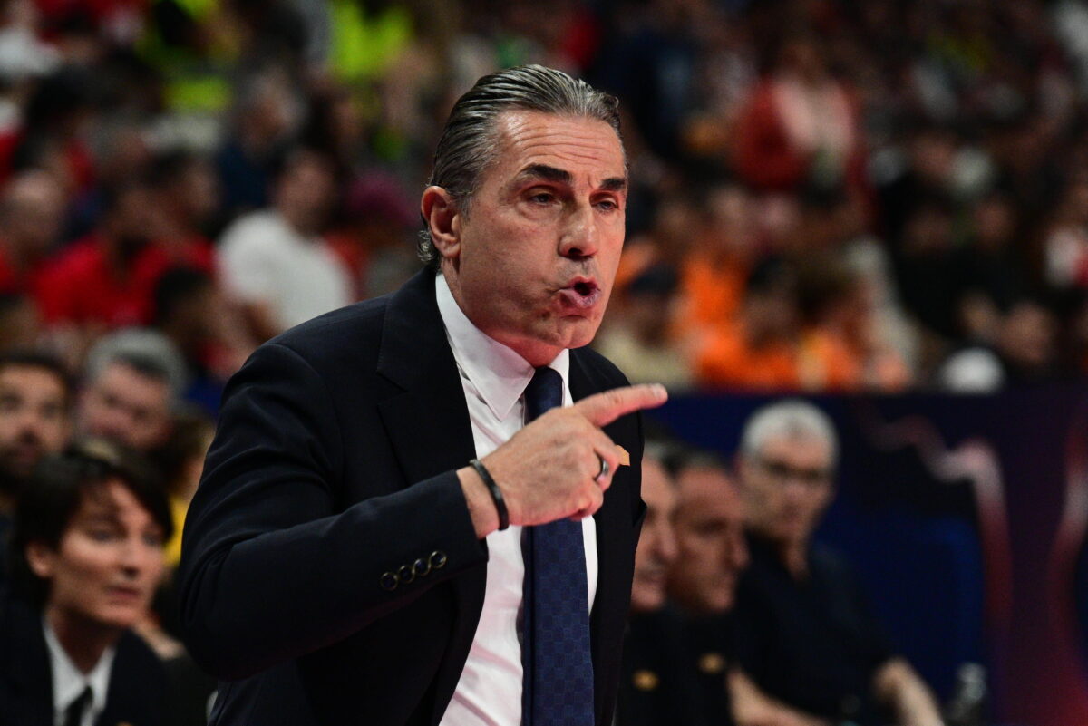Σκαριόλο: «Στην αρχή, μας είχαν εκτός 7άδας» – Πώς σχολίασε το χειροκρότημα στον Γκαρούμπα