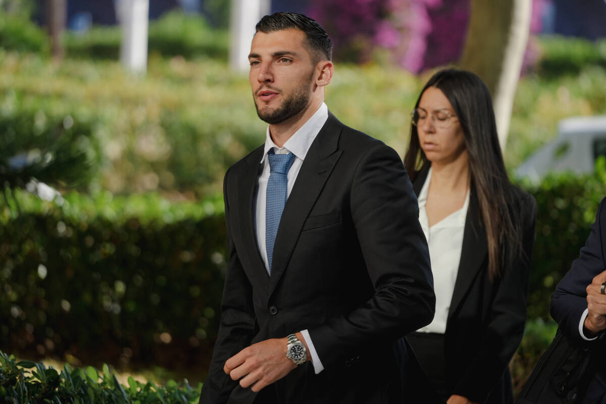 Σοκάρουν οι καταγγελίες των θυμάτων στη Δίκη του Ράφα Μιρ: «Με πέταξε στην πισίνα παρά τη θέληση μου»