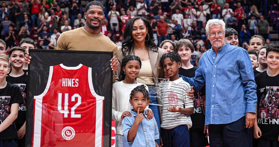 Κάιλ Χάινς: Μπήκε στο “Hall of Fame” της Αρμάνι (pic)