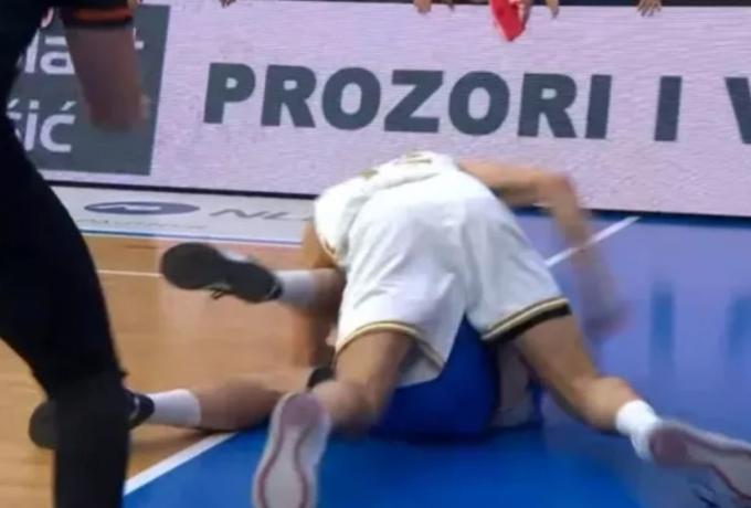 Επίθεση με γροθιές στο κεφάλι αντιπάλου ο Nίκολα Κάλινιτς (vid)