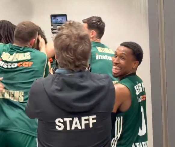 Απίστευτοι πανηγυρισμοί στον Παναθηναϊκό μετά το buzzer beater του Χέις-Ντέιβις (vid)