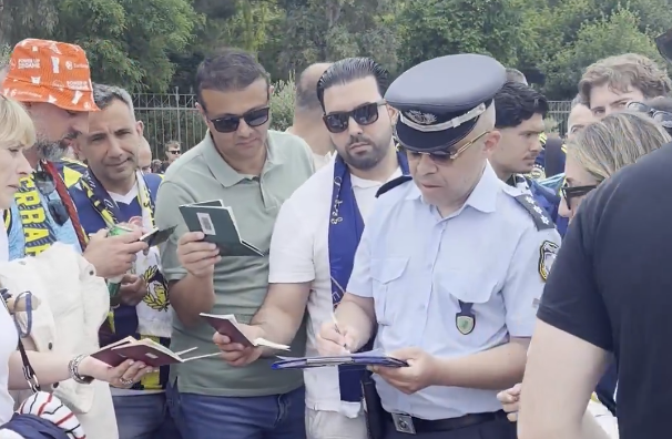 Φίλοι της Φενέρ με αστυνομία