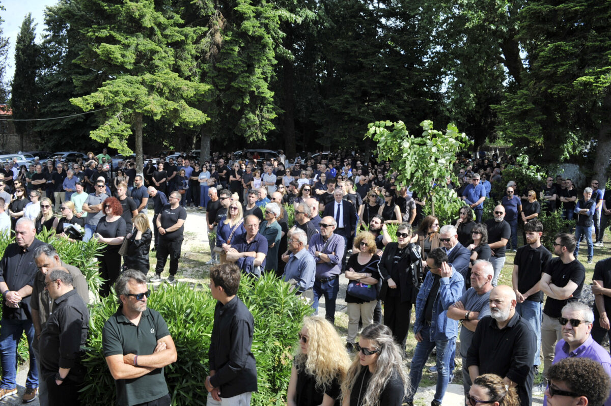 Το τελευταίο «αντίο» στον Μάριο Οικονόμου (pics)