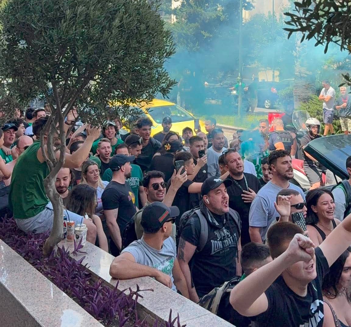 Αποθέωση για τον Παναθηναϊκό στο ξενοδοχείο πριν την αναχώρηση για το ντέρμπι τίτλου στο ΣΕΦ – Το βίντεο του Sportal