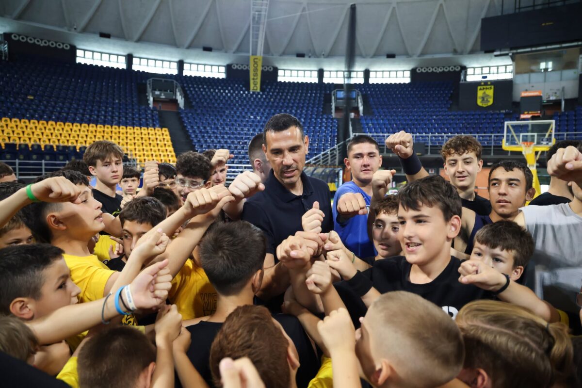 Δίπλα στις ακαδημίες του Άρη ο Ζήσης (pics)