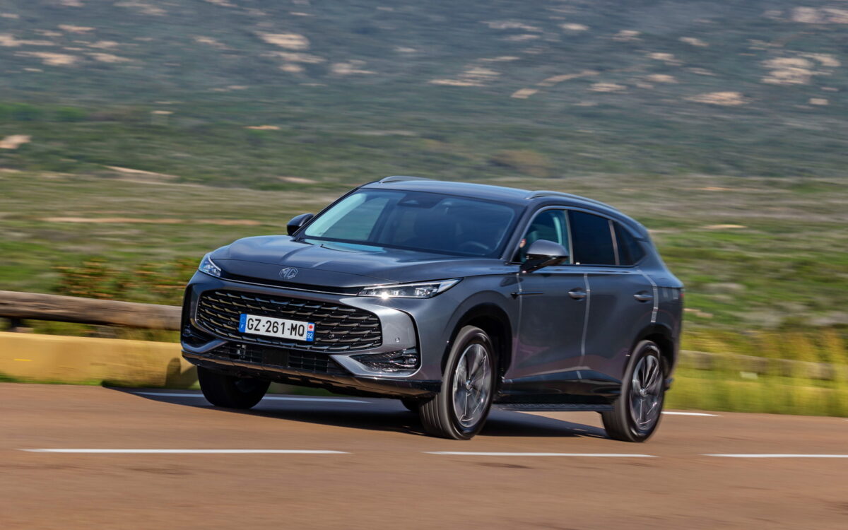 SUV PHEV με 0-100 km/h σε 6,9’’, κατανάλωση 0,6 lt/100 km και τιμή 32.900 €