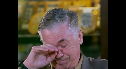 «Παππού, φέρε το Κύπελλο»: Βούρκωσε on camera ο Αντσελότι με το μήνυμα των εγγονιών του (vid)