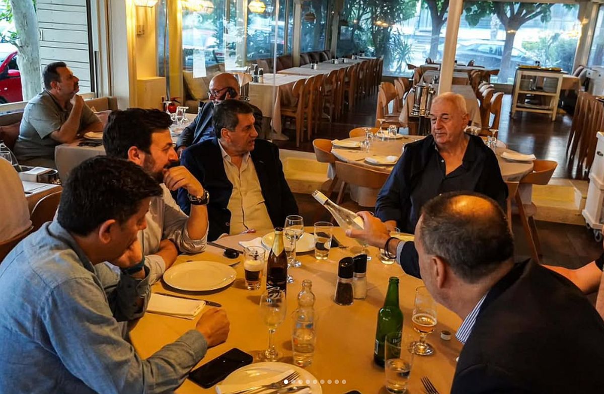 Η ΑΕΚ έκλεισε τη σεζόν με αποχαιρετιστήριο δείπνο στη Βάρκιζα