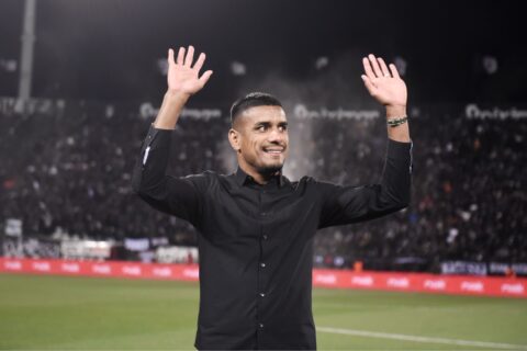 Στη Θεσσαλονίκη ο Λέο Μάτος, έπιασε δουλειά ο Βραζιλιάνος – Με ποιον συναντήθηκε