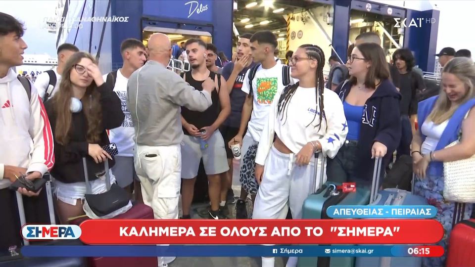 Το μήνυμα πιτσιρικά φίλου του Ολυμπιακού πριν αναχωρήσει για Πάρο προς τον Βαγγέλη Μαρινάκη: «Να πάρει καλούς παίκτες για να…» (vid)