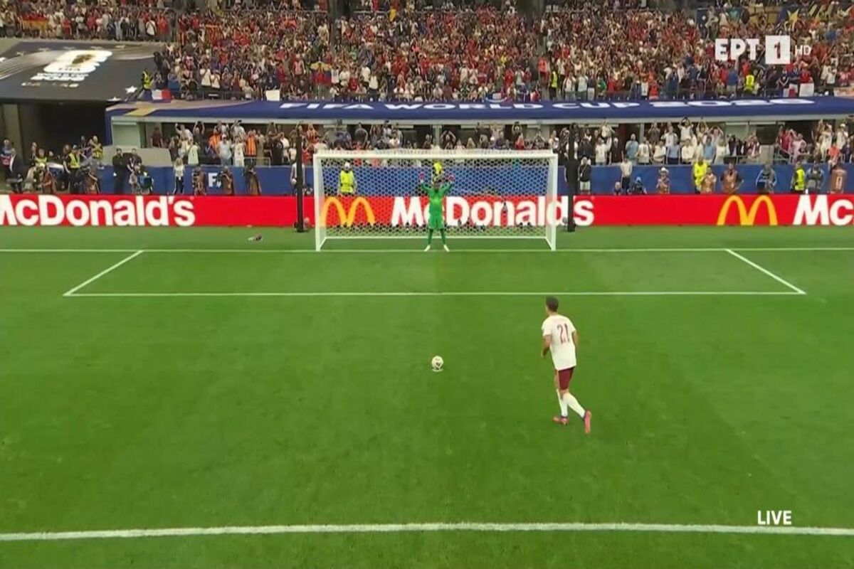 Ο Ογιαρθάμπαλ έκανε το 0-1 για τους Ισπανούς από την άσπρη βούλα