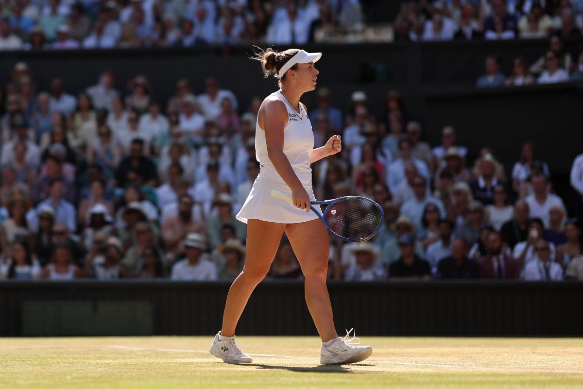 Η Νόσκοβα «βασίλισσα» του Wimbledon!