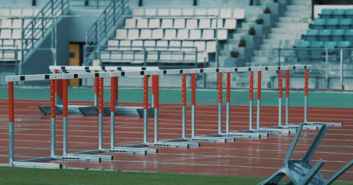 Η καταιγίδα «χτύπησε» τα Πανελλήνια Πρωταθλήματα – Η πρόβλεψη για τον καιρό αύριο