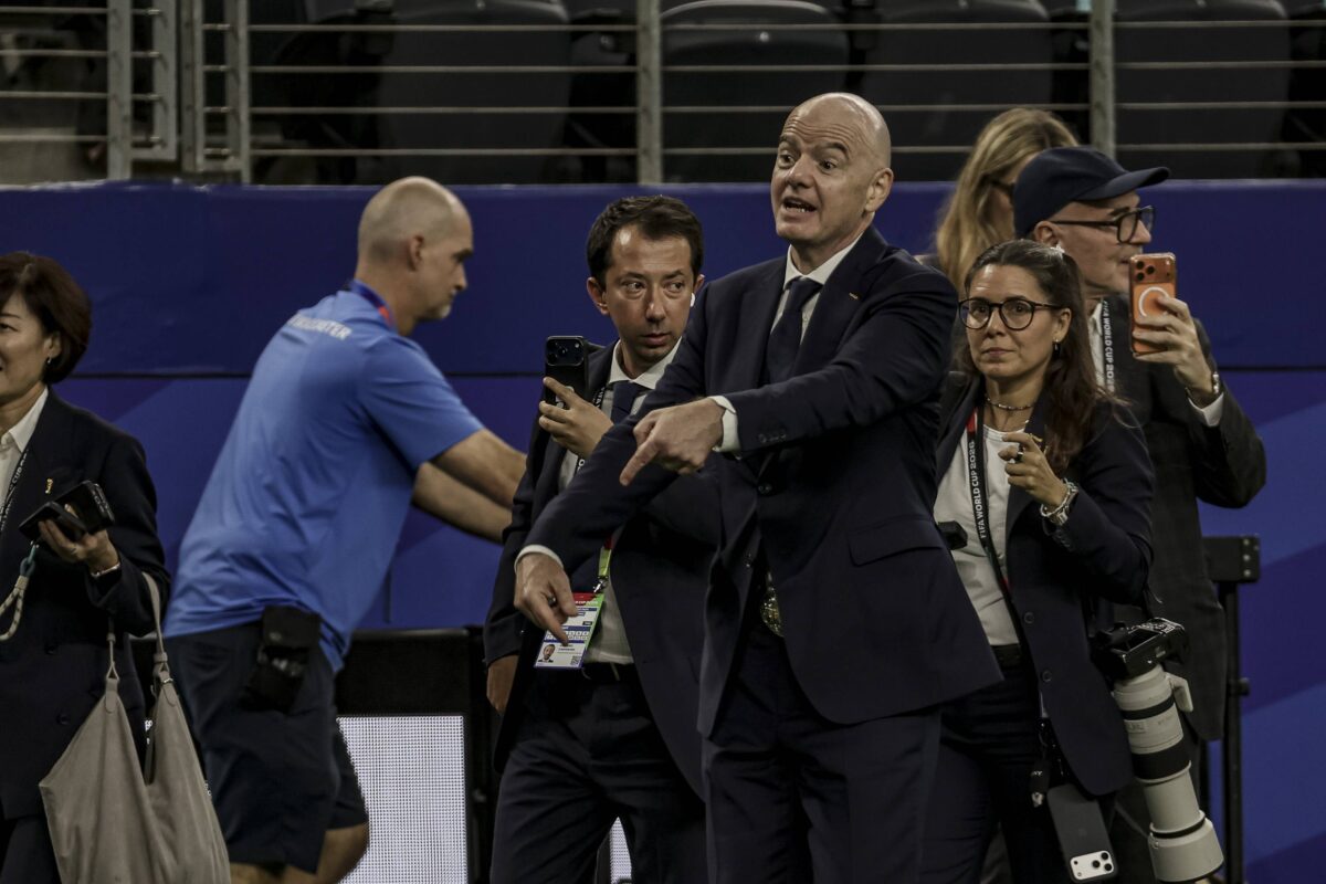 FIFA: «Κατηγορηματικά αναληθείς οι ισχυρισμοί για τον Τζιάνι Ινφαντίνο»