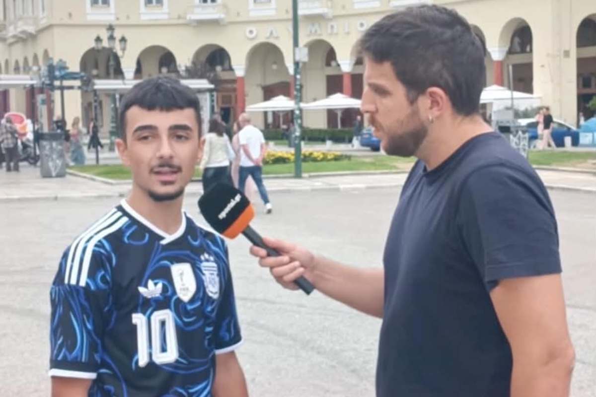 «Μπορεί η Εθνική ομάδα να επαναλάβει το… θαύμα του 2004;» – Τι απαντά ο κόσμος (vid)